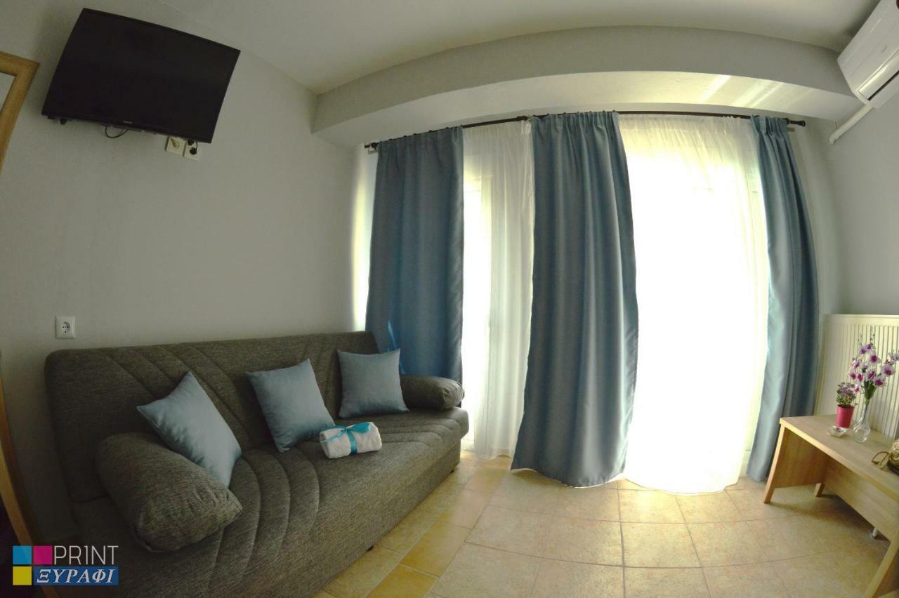The L Studio Néa Péramos Dış mekan fotoğraf
